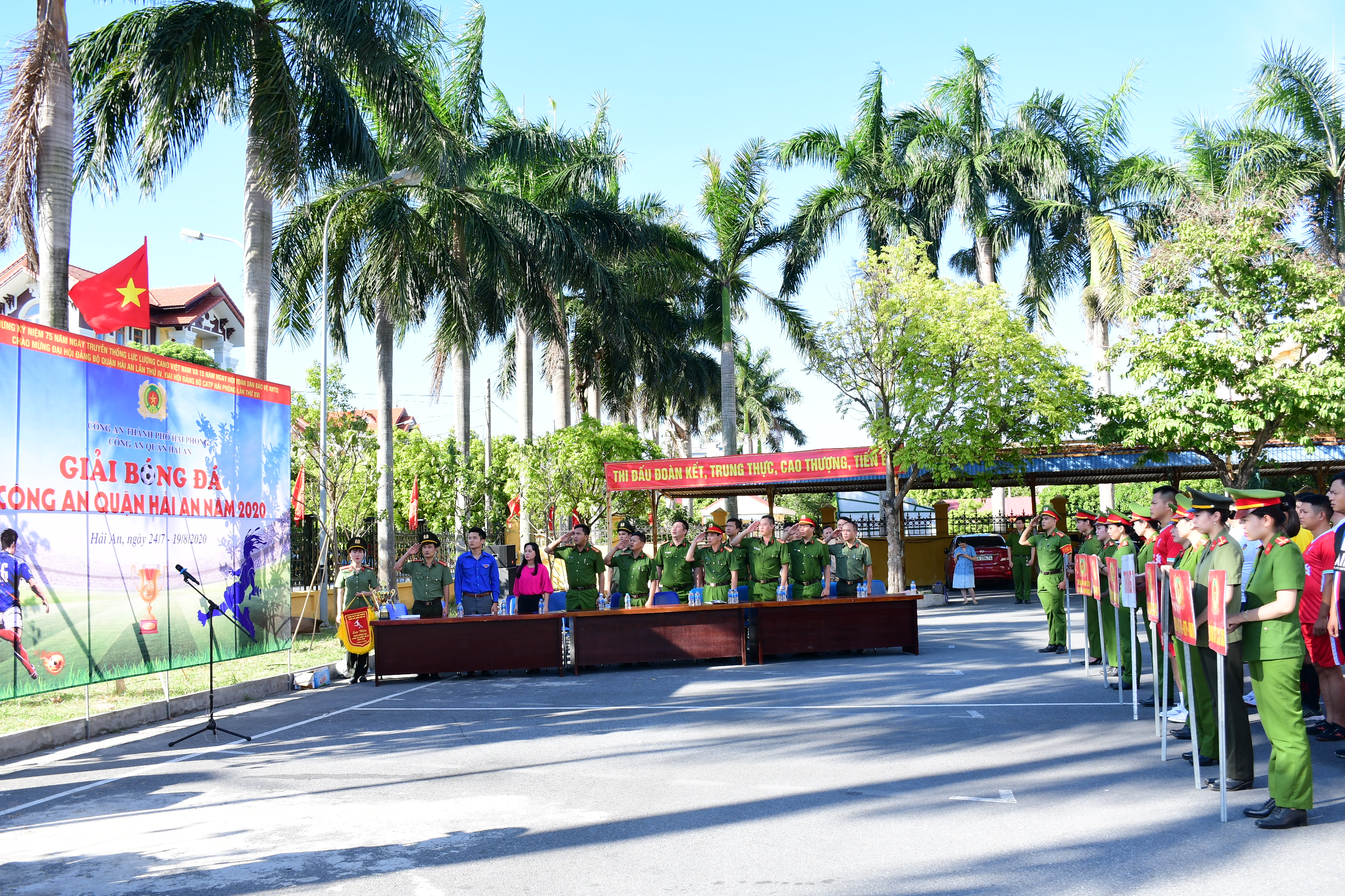  Công an quận Hải An tổ chức giải bóng đá năm 2020